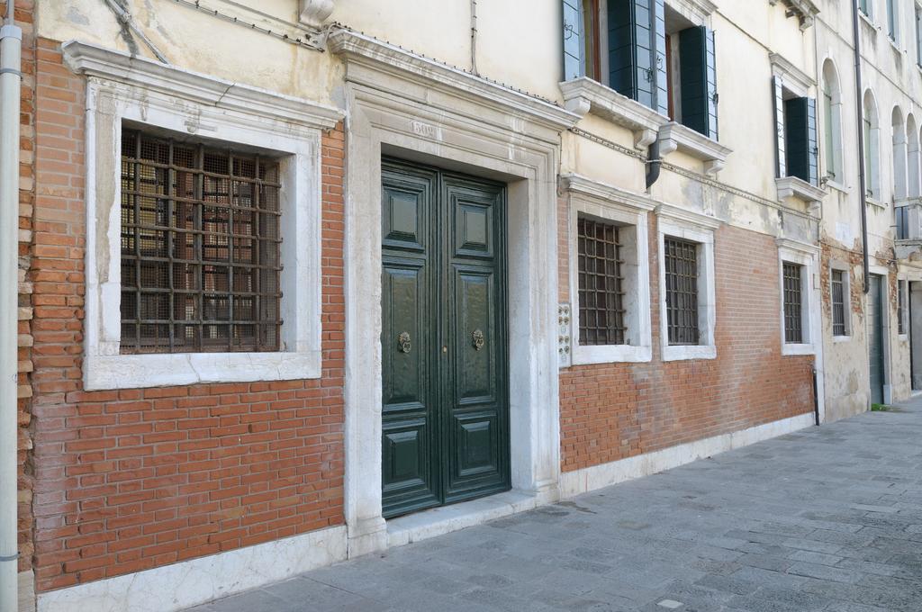 Canal Riva De Biasio Venedig