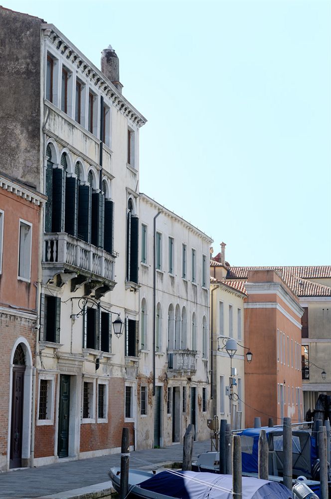 Canal Riva De Biasio 2* Venedig